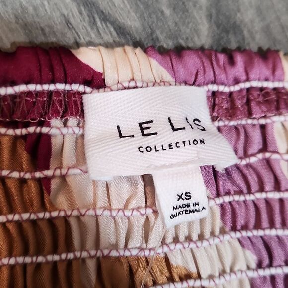 NWT Le Lis Satin Puff Sleeve Crop Top - Picture 3 of 5